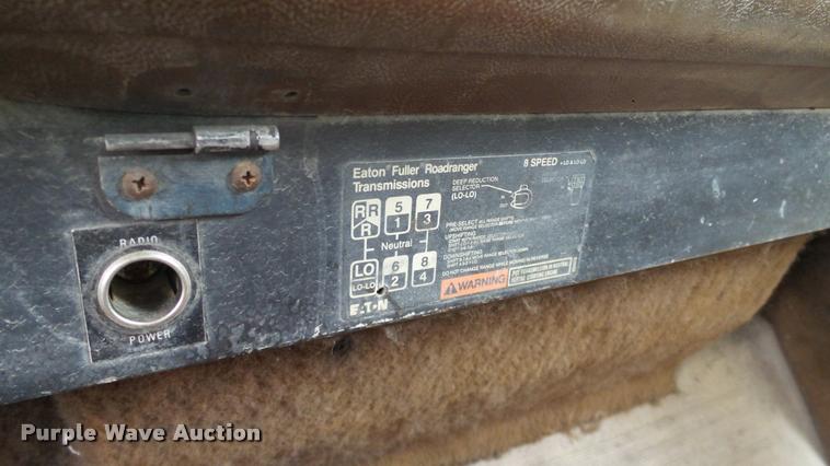 image for item L3059 1991 International 9400 dump truck