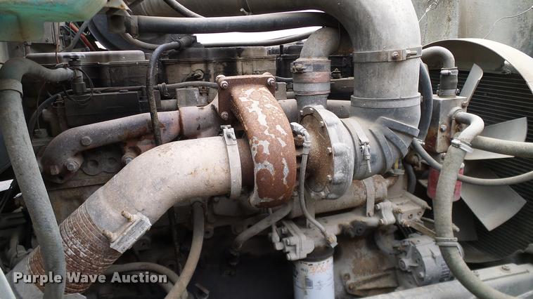 image for item L3059 1991 International 9400 dump truck