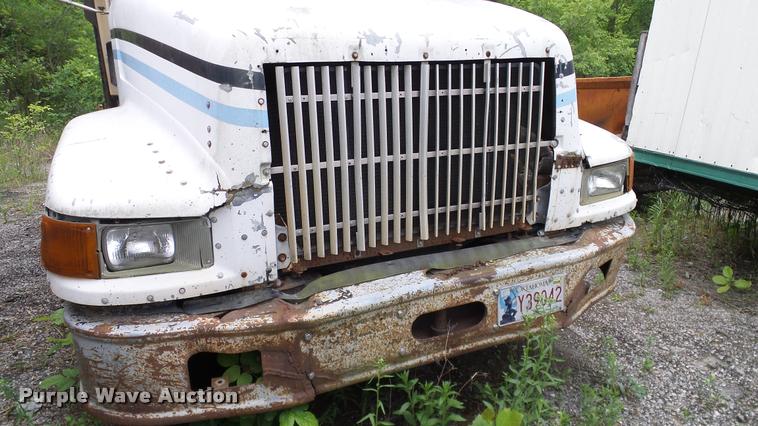 image for item L3059 1991 International 9400 dump truck