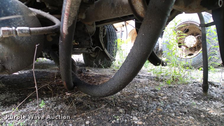 image for item L3059 1991 International 9400 dump truck