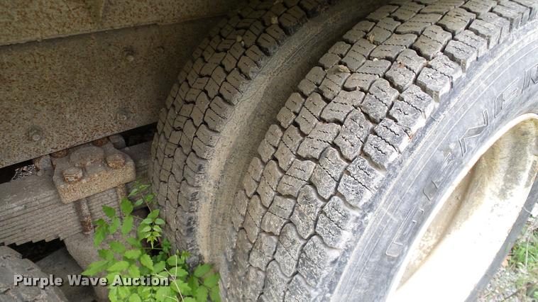 image for item L3059 1991 International 9400 dump truck