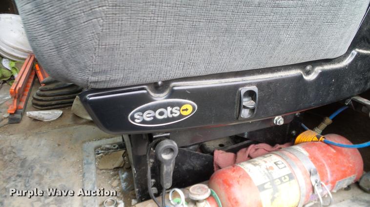 image for item L3062 1991 International 9400 dump truck