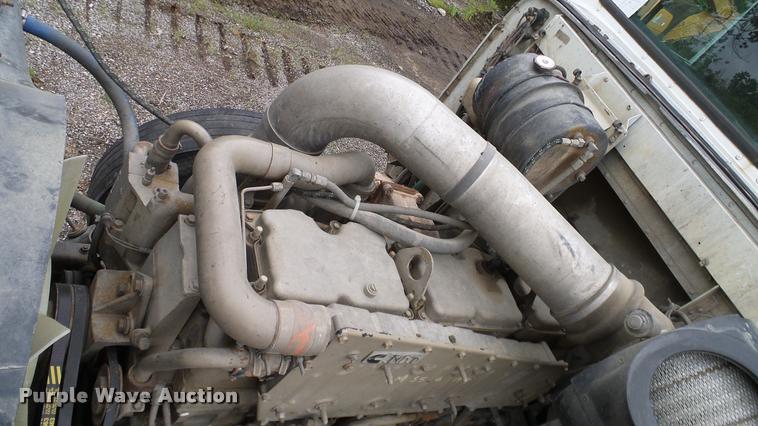image for item L3062 1991 International 9400 dump truck
