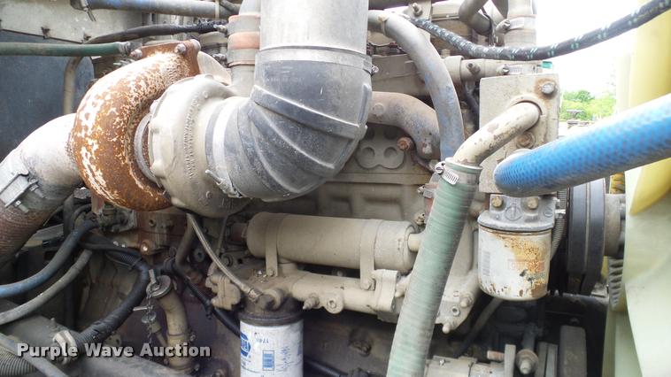 image for item L3062 1991 International 9400 dump truck