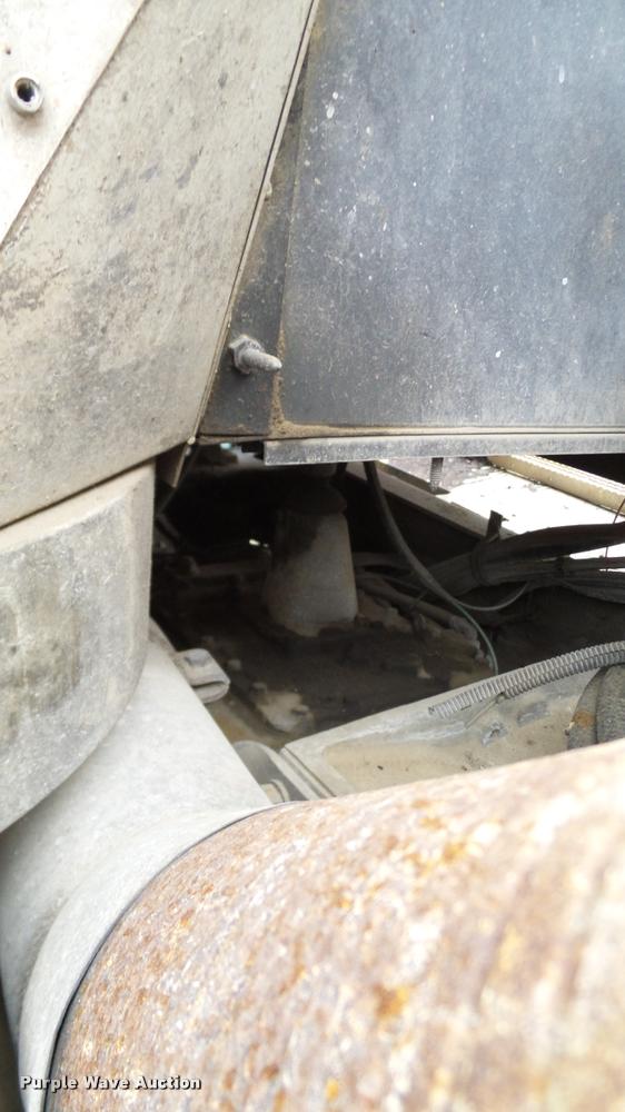 image for item L3062 1991 International 9400 dump truck