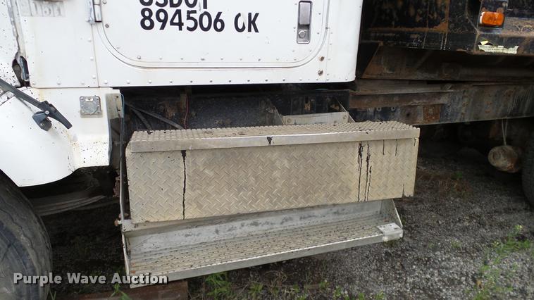 image for item L3062 1991 International 9400 dump truck