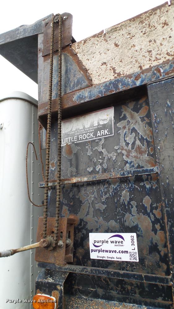 image for item L3062 1991 International 9400 dump truck