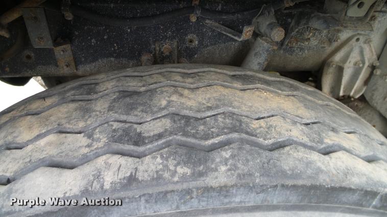 image for item L3062 1991 International 9400 dump truck