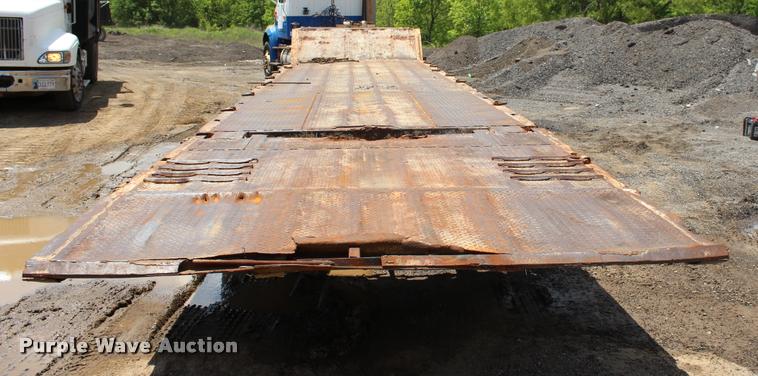 image for item L3064 1977 Muv-All drop deck equipment trailer