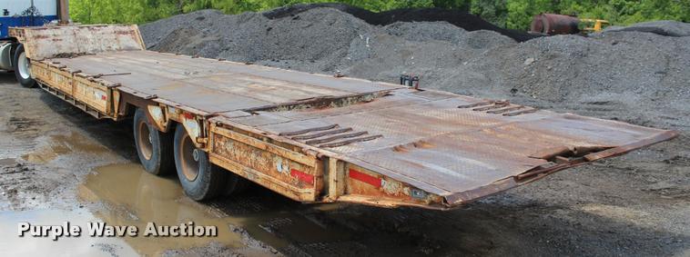 image for item L3064 1977 Muv-All drop deck equipment trailer