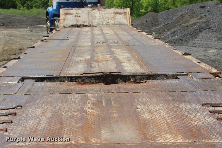 image for item L3064 1977 Muv-All drop deck equipment trailer