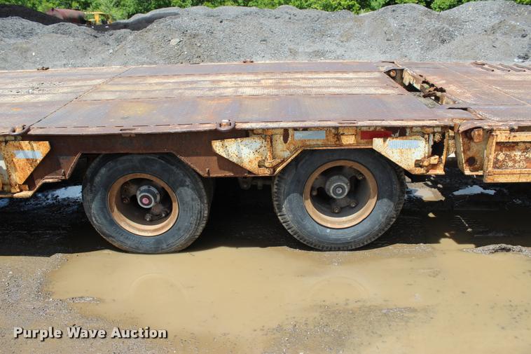 image for item L3064 1977 Muv-All drop deck equipment trailer