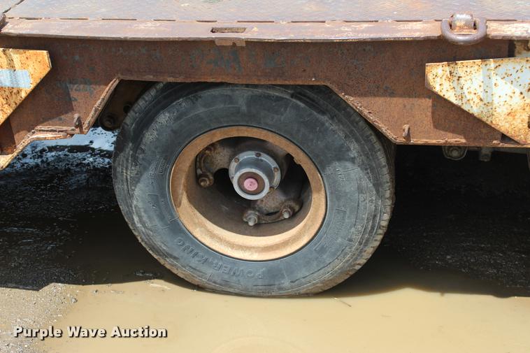 image for item L3064 1977 Muv-All drop deck equipment trailer