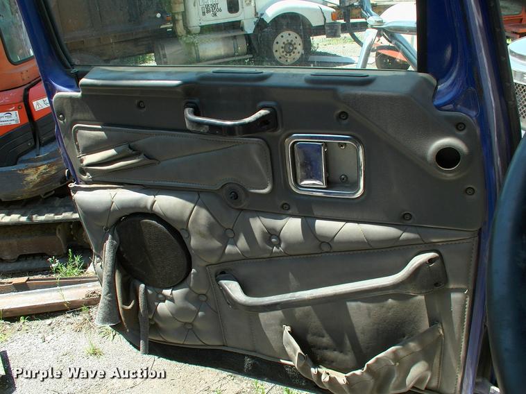 image for item L3066 1999 Western Star 4964EX dump truck