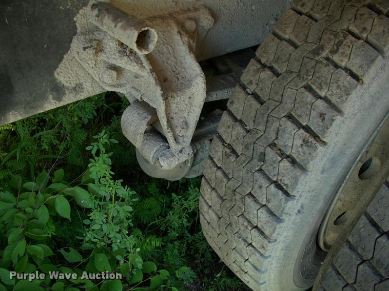 image for item L3066 1999 Western Star 4964EX dump truck