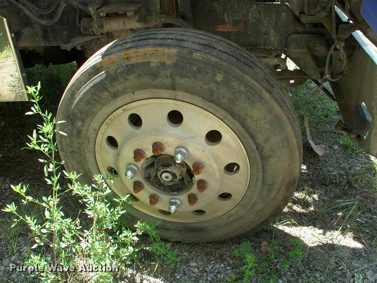 image for item L3066 1999 Western Star 4964EX dump truck