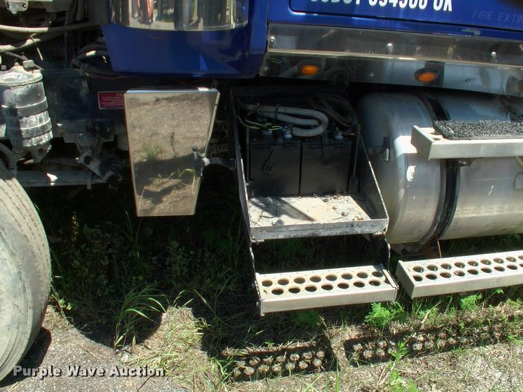 image for item L3066 1999 Western Star 4964EX dump truck