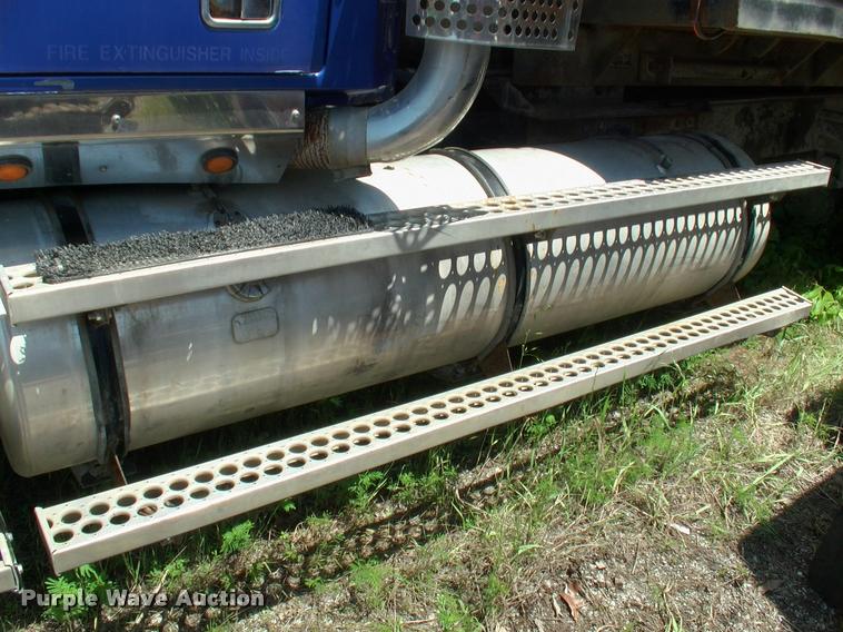 image for item L3066 1999 Western Star 4964EX dump truck