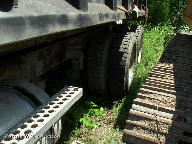 image for item L3066 1999 Western Star 4964EX dump truck