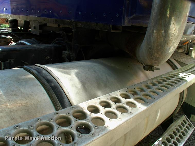 image for item L3066 1999 Western Star 4964EX dump truck