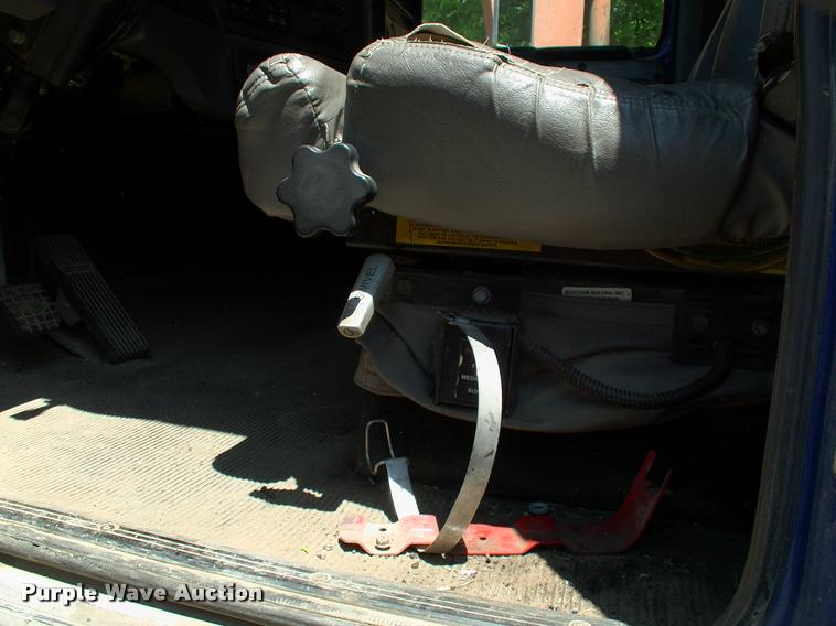 image for item L3066 1999 Western Star 4964EX dump truck