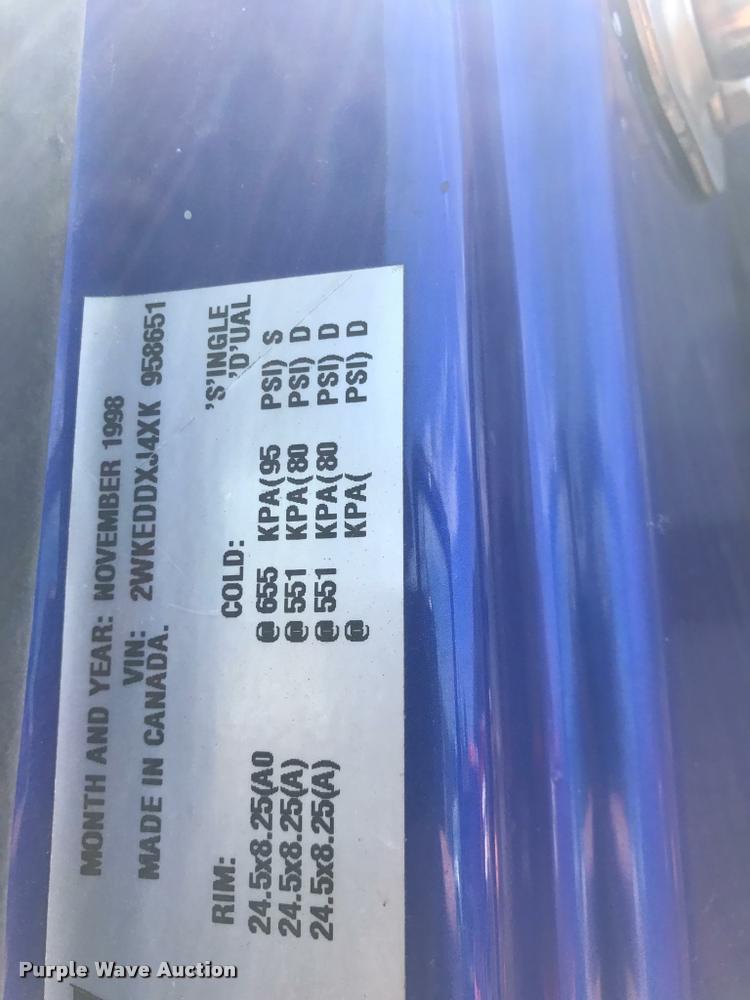 image for item L3066 1999 Western Star 4964EX dump truck