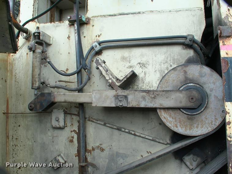 image for item L3067 Ingersoll Rand Procut 2200 asphalt milling machine