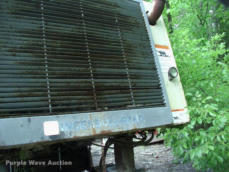 image for item L3067 Ingersoll Rand Procut 2200 asphalt milling machine