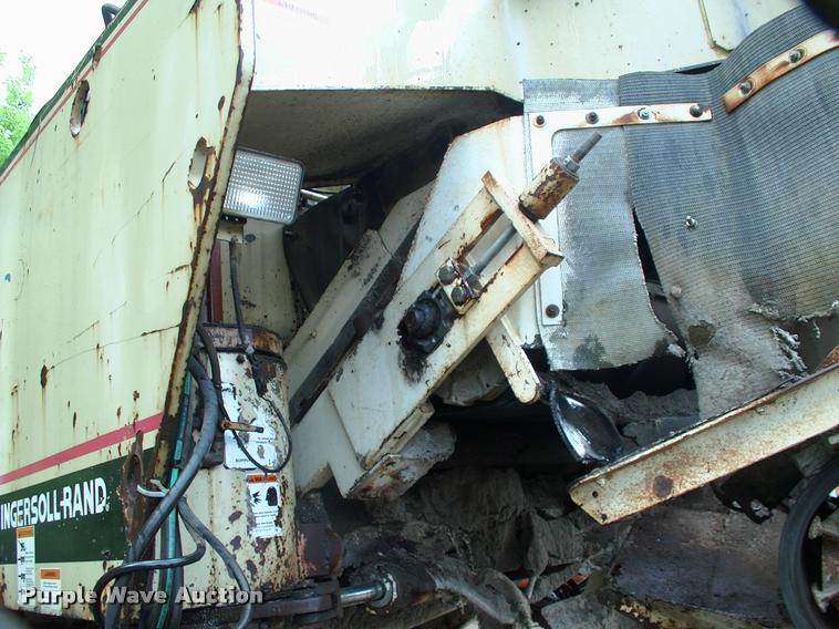 image for item L3067 Ingersoll Rand Procut 2200 asphalt milling machine