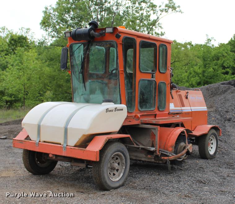 image for item L3068 Broce Broom RJ350 broom