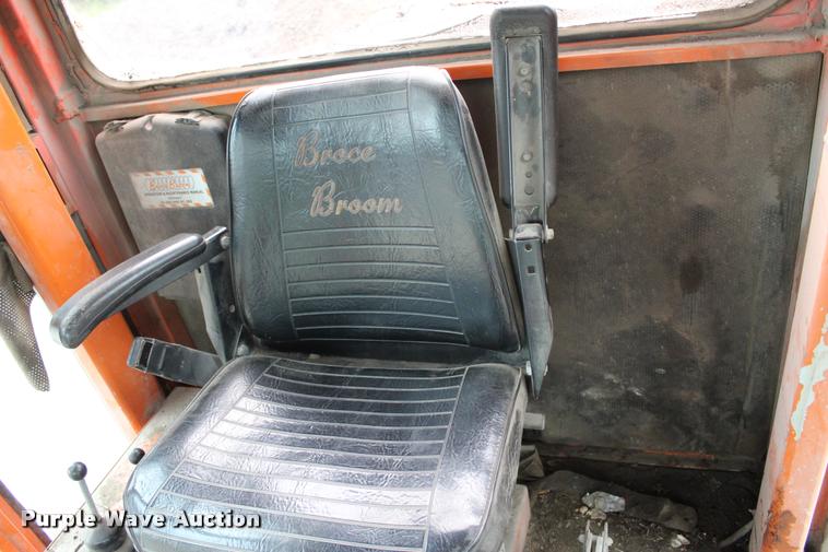 image for item L3068 Broce Broom RJ350 broom