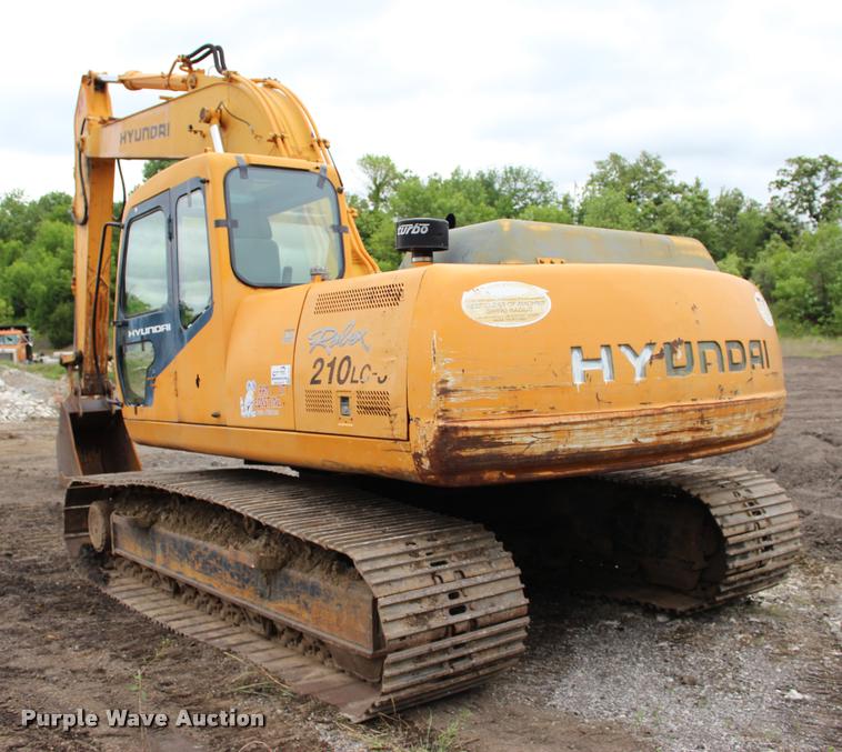 image for item L3070 1998 Hyundai R210LC-3 excavator