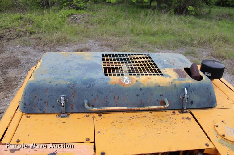 image for item L3070 1998 Hyundai R210LC-3 excavator