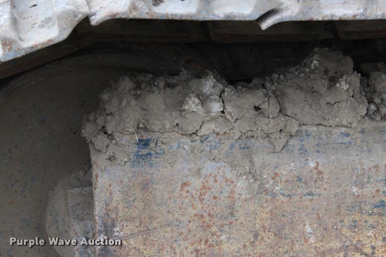 image for item L3070 1998 Hyundai R210LC-3 excavator