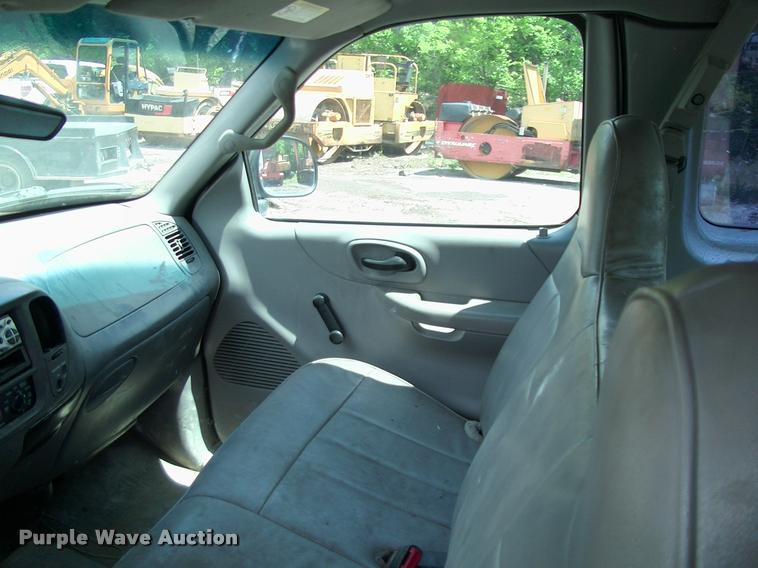 image for item L3071 2000 Ford F150 SuperCab pickup truck