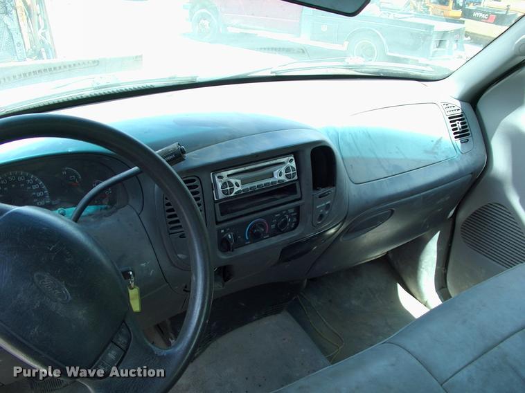 image for item L3071 2000 Ford F150 SuperCab pickup truck