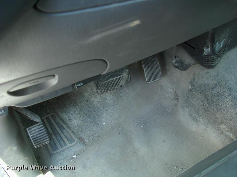 image for item L3071 2000 Ford F150 SuperCab pickup truck