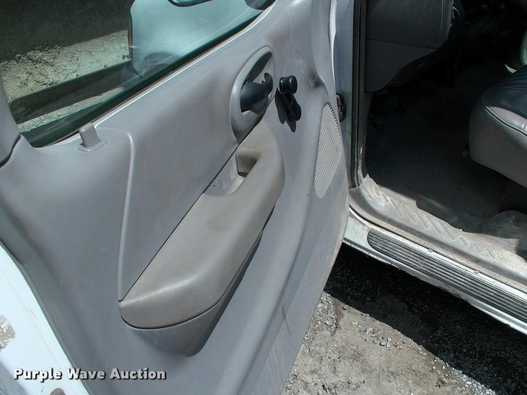 image for item L3071 2000 Ford F150 SuperCab pickup truck