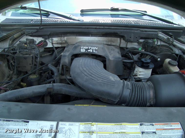 image for item L3071 2000 Ford F150 SuperCab pickup truck