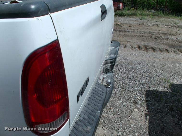 image for item L3071 2000 Ford F150 SuperCab pickup truck