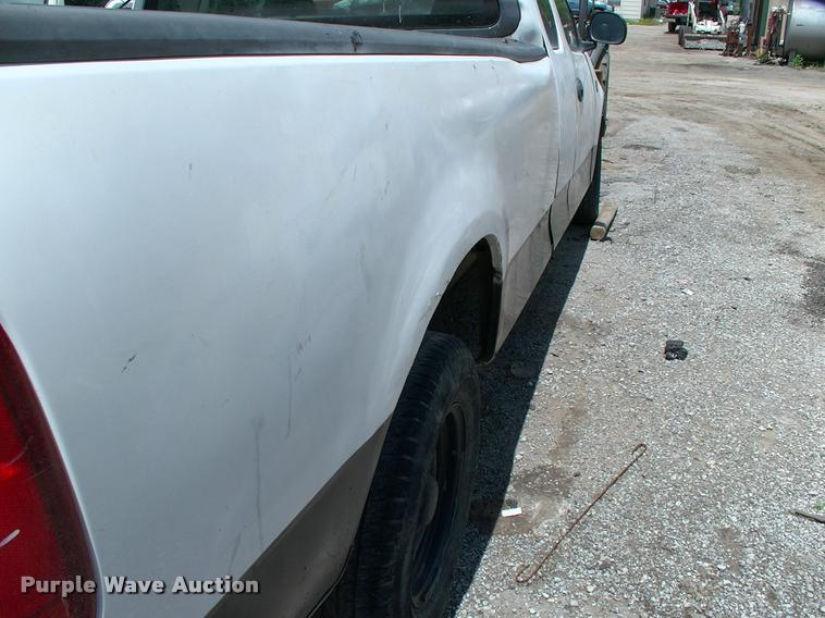 image for item L3071 2000 Ford F150 SuperCab pickup truck