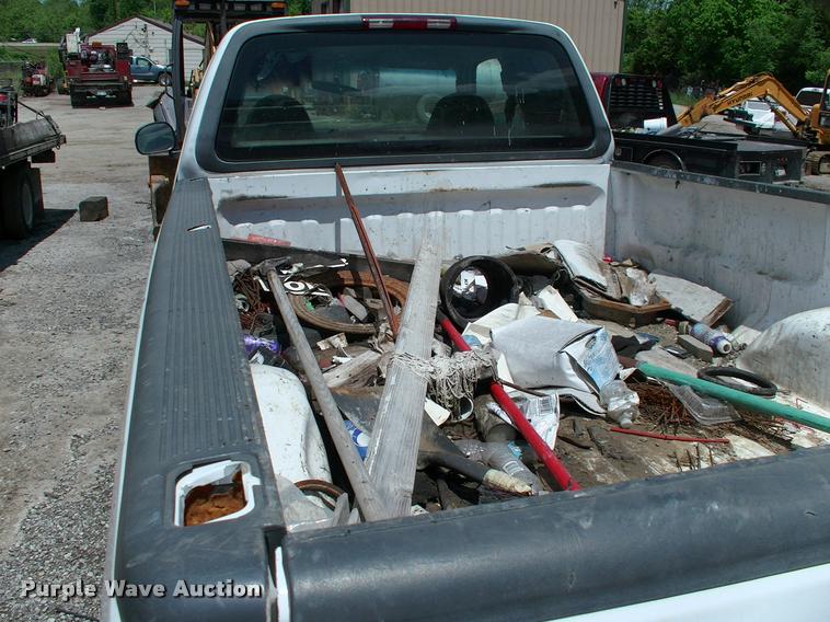 image for item L3071 2000 Ford F150 SuperCab pickup truck