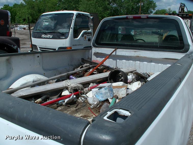 image for item L3071 2000 Ford F150 SuperCab pickup truck