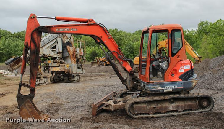 image for item L3074 2005 Kubota RX161-3SS compact excavator
