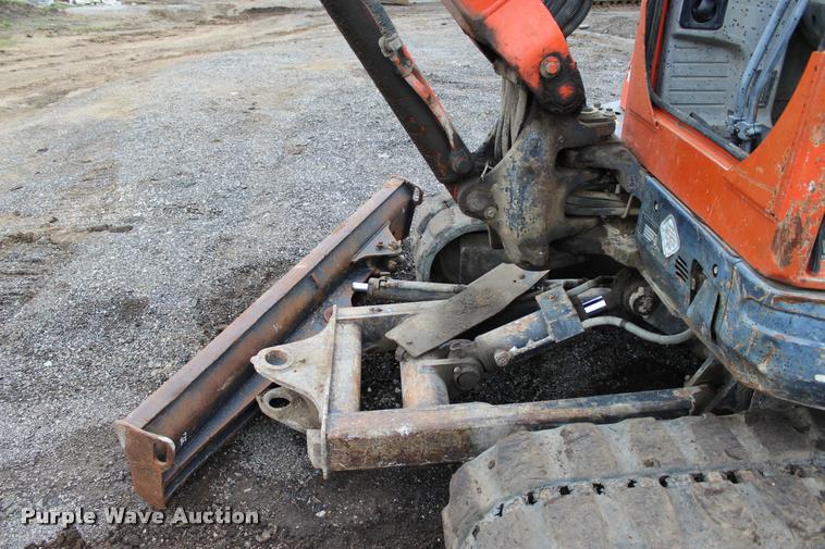 image for item L3074 2005 Kubota RX161-3SS compact excavator