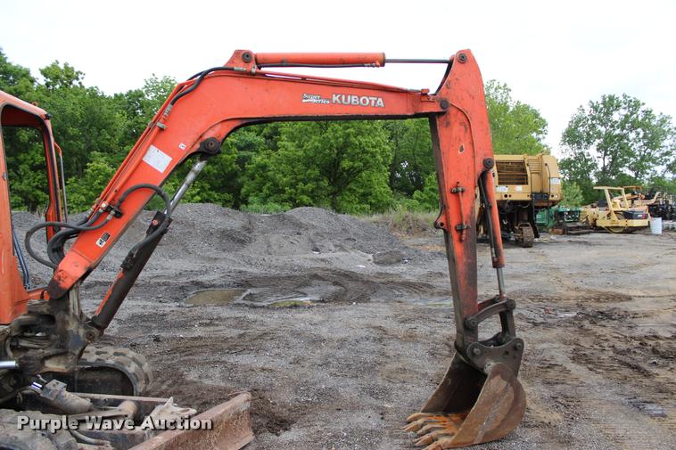 image for item L3074 2005 Kubota RX161-3SS compact excavator