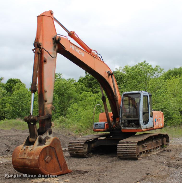 image for item L3075 2000 Hitachi EX200LC-5 excavator
