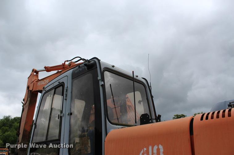 image for item L3075 2000 Hitachi EX200LC-5 excavator