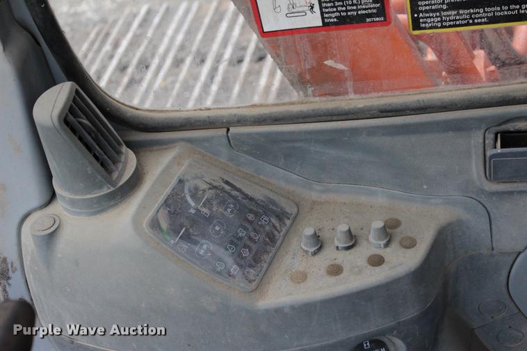 image for item L3075 2000 Hitachi EX200LC-5 excavator