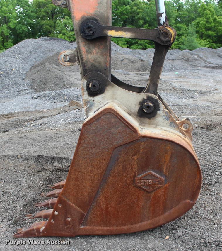 image for item L3075 2000 Hitachi EX200LC-5 excavator